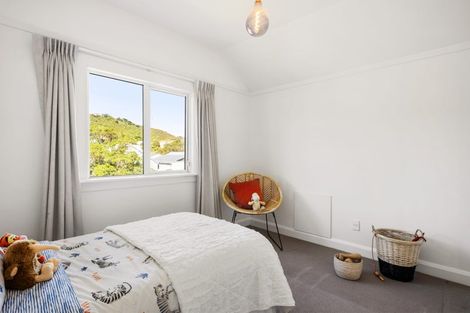 Photo of property in 103 Derwent Street, Island Bay, Wellington, 6023