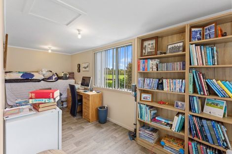 Photo of property in 921 State Highway 1, Te Horo, Otaki, 5581