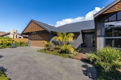 Photo of property in 10 Pike Place, Ferndale, New Plymouth, 4310