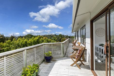 Photo of property in 5 Reynolds Place, Torbay, Auckland, 0630