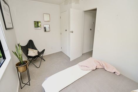 Photo of property in 7 Hillgrove Place, Fitzherbert, Palmerston North, 4410