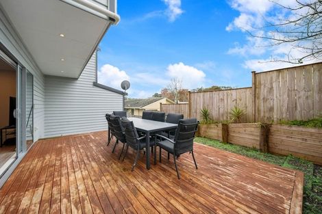 Photo of property in 4 Kearney Place, Massey, Auckland, 0614