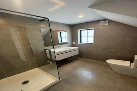 Photo of property in 5/104 Peterborough Street, Christchurch Central, Christchurch, 8013