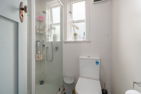 Photo of property in 18 Monorgan Road, Strathmore Park, Wellington, 6022