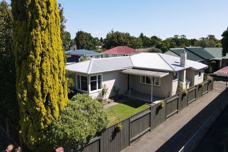 Photo of property in 4 Alton Place, Hokowhitu, Palmerston North, 4410