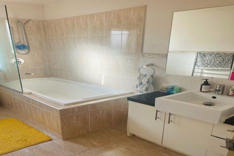 Photo of property in 31 Tiri Tiri Road, Birkdale, Auckland, 0626