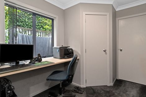 Photo of property in 16 Olive Close, Omokoroa, 3114