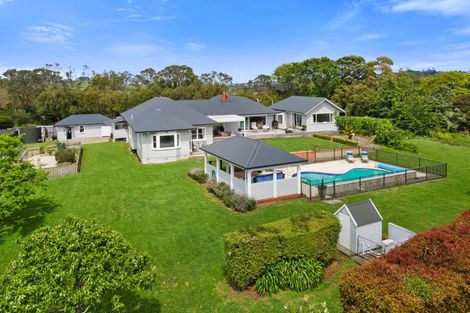 Photo of property in 576 Whitford Road, Whitford, Howick, 2571