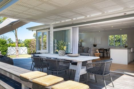 Photo of property in 19 Harper Road, Waimarama, 4294