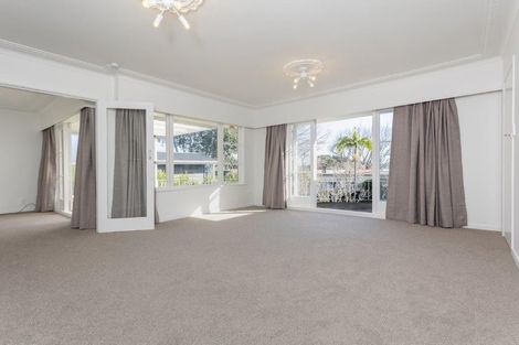 Photo of property in 2 Saratoga Avenue, Herne Bay, Auckland, 1011