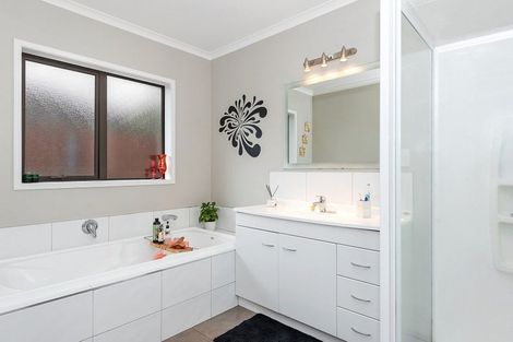 Photo of property in 3 Vantage Place, Flagstaff, Hamilton, 3210