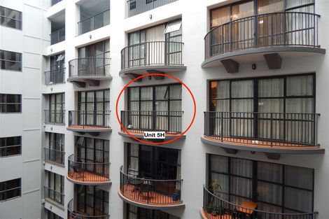 Photo of property in Atrium Towers, 5h/154 The Terrace, Wellington Central, Wellington, 6011