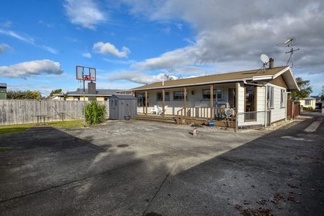 Photo of property in 22 Fisher Place, Carterton, 5713