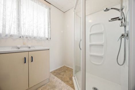 Photo of property in 1a Heath Street, St Andrews, Hamilton, 3200
