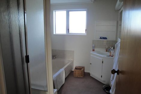 Photo of property in 168 Tutere Street, Waikanae Beach, Waikanae, 5036