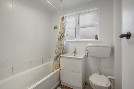 Photo of property in 12 Le Quesne Place, Fairfield, Hamilton, 3214