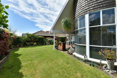 Photo of property in 5 Maygrove Drive, Orewa, 0931