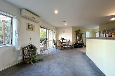 Photo of property in 143 Sturges Road, Henderson, Auckland, 0612