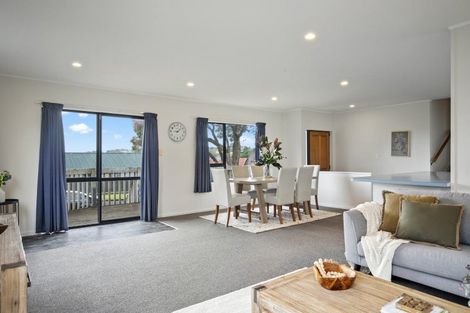 Photo of property in 2a Richardson Avenue, Pukekohe, 2120