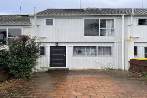 Photo of property in 5/106 West Coast Road, Glen Eden, Auckland, 0602