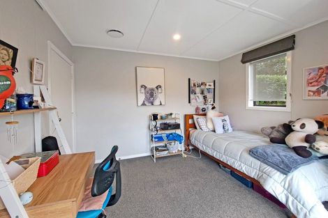 Photo of property in 14 Montgomery Avenue, Karori, Wellington, 6012