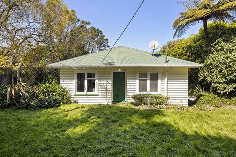Photo of property in 5 Alexandra Road, Roseneath, Wellington, 6021
