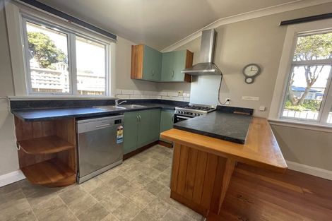 Photo of property in 42 Park Road, Miramar, Wellington, 6022