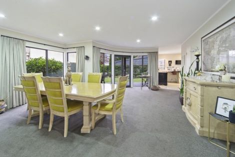 Photo of property in 12 Maeroa Road, Beerescourt, Hamilton, 3200