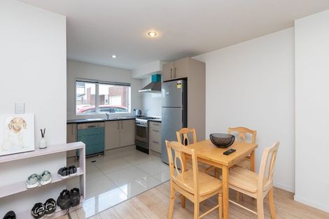 Photo of property in 2/4 Littler Place, Hamilton East, Hamilton, 3216