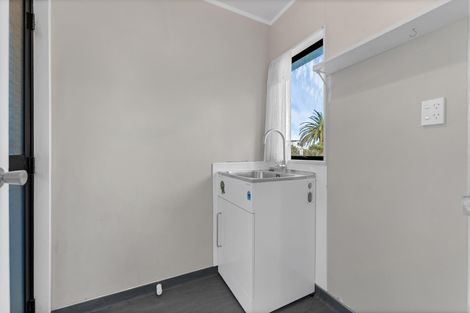 Photo of property in 9b Boundary Road, Opaheke, Papakura, 2113