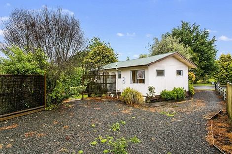 Photo of property in 8 Oxford Street, Tirau, 3410
