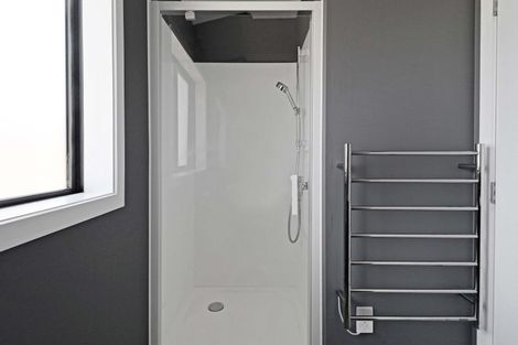 Photo of property in 130b Wellington Road, Wainuiomata, Lower Hutt, 5014