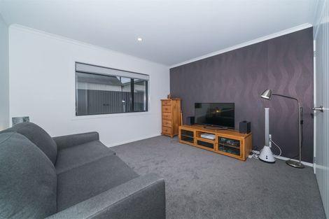 Photo of property in 16 Douglas Street, West End, Palmerston North, 4412