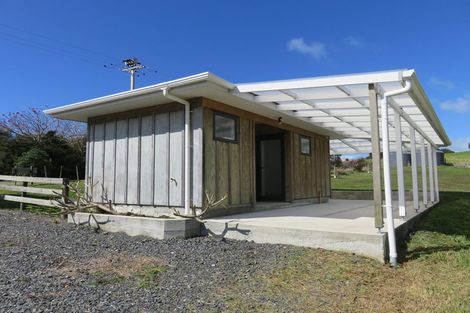 Photo of property in 664 Whangaruru North Road, Whangaruru, Russell, 0184