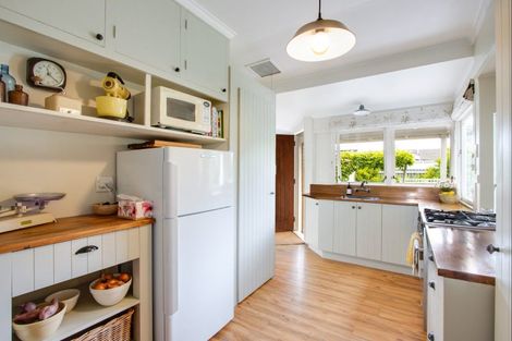 Photo of property in 26 Bowling Road, Greenmeadows, Napier, 4112