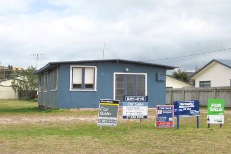 Photo of property in 211 Tui Road, Whangamata, 3620