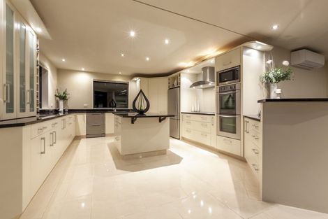 Photo of property in 17 Windsor Avenue, Waikanae, 5036