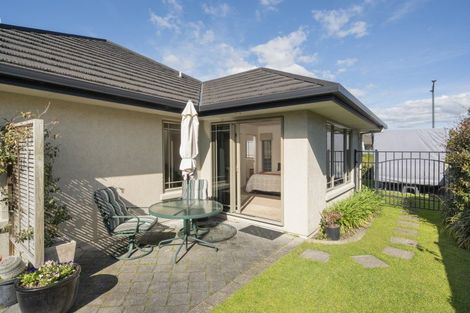 Photo of property in 23 Inverness Drive, Pyes Pa, Tauranga, 3112