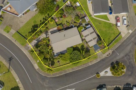 Photo of property in 10 Centennial Drive, Whitianga, 3510