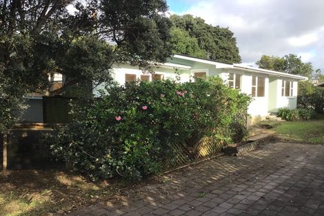 Photo of property in 10 Hohiria Street, Waikanae Beach, Waikanae, 5036