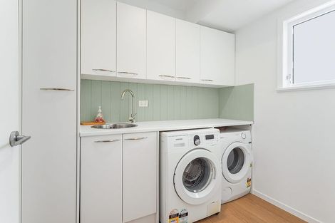 Photo of property in 13 Knightsbridge Place, Dinsdale, Hamilton, 3204