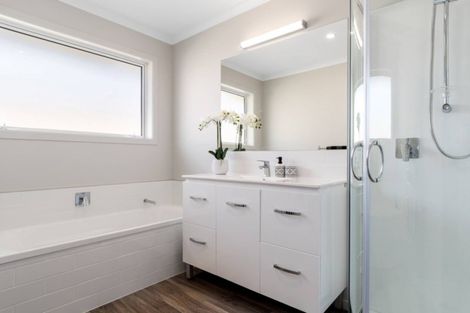 Photo of property in 6 Flounder Drive, Omokoroa, 3114