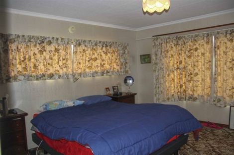 Photo of property in 5 Papatotara Road, Tuatapere, 9620