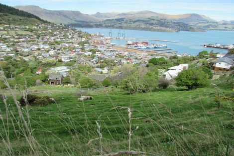 Photo of property in 18 Ross Terrace, Lyttelton, 8082