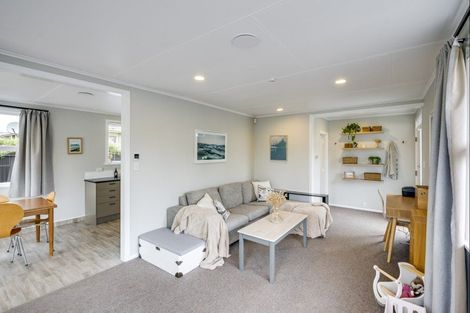 Photo of property in 21 Upham Street, Havelock North, 4130