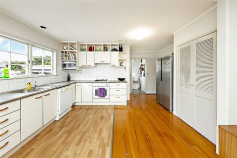 Photo of property in 8 Cargill Street, Papakura, 2110