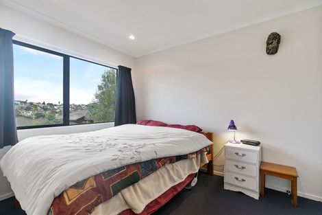 Photo of property in 23 Capri Place, Unsworth Heights, Auckland, 0632