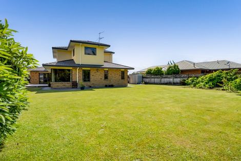 Photo of property in 102 Branch Road, Highlands Park, New Plymouth, 4312