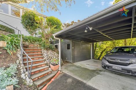 Photo of property in 51 Howard Road, Point Howard, Lower Hutt, 5013