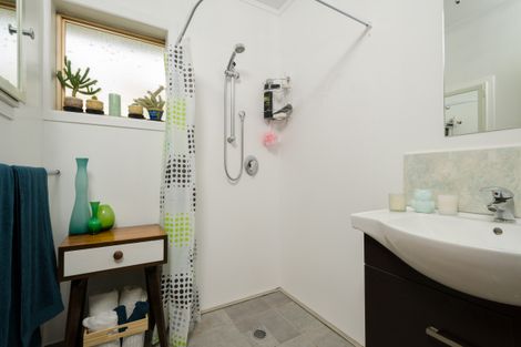 Photo of property in 1/8 Matuhi Rise, Henderson, Auckland, 0612